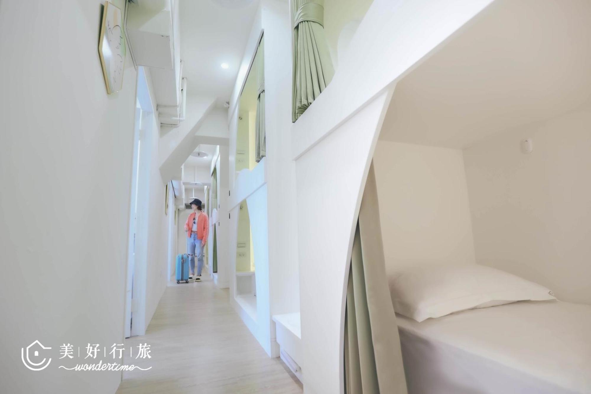 Wondertime2- Ladies' Inn 'Taipei Main Station Экстерьер фото