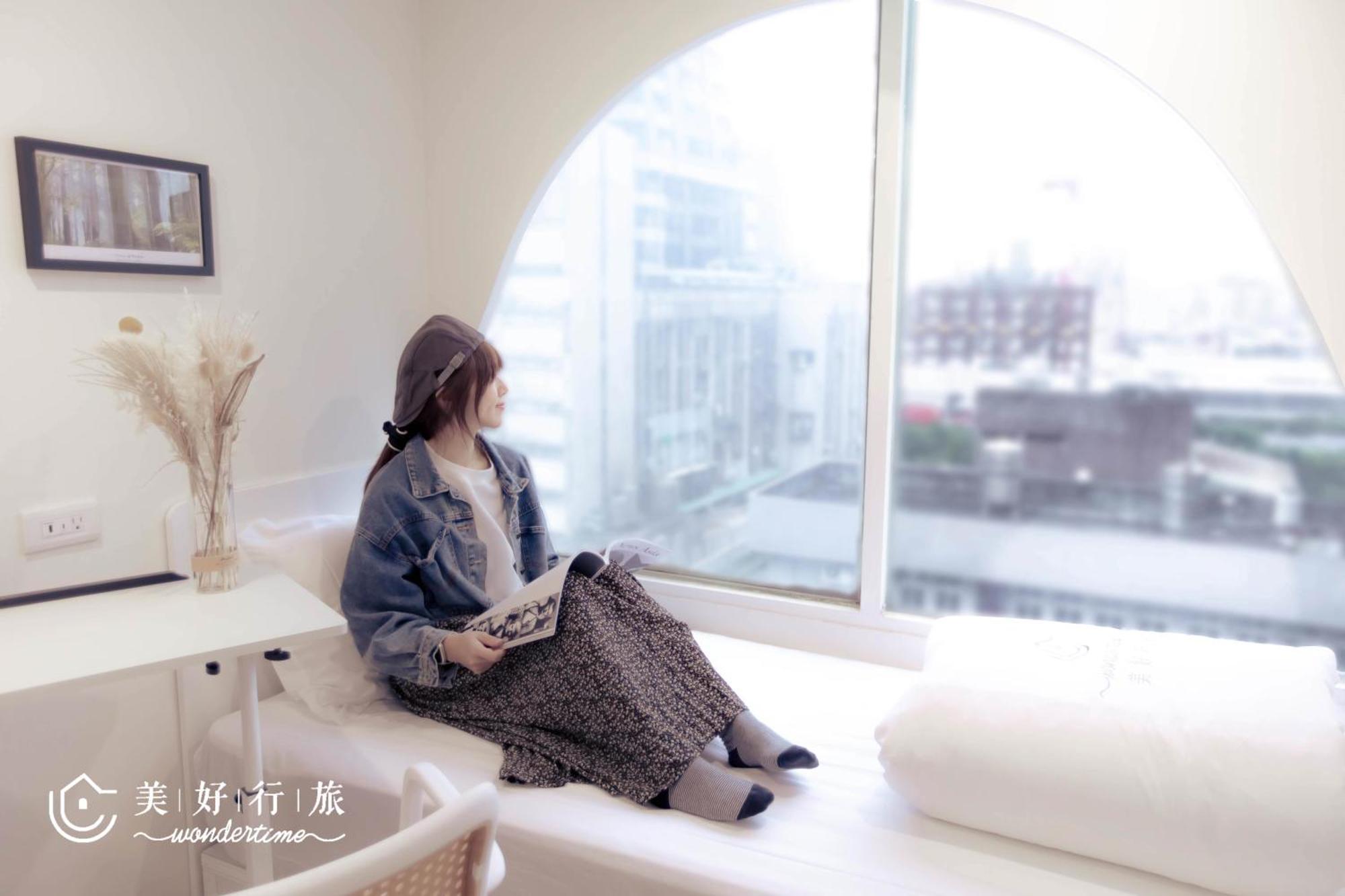 Wondertime2- Ladies' Inn 'Taipei Main Station Экстерьер фото